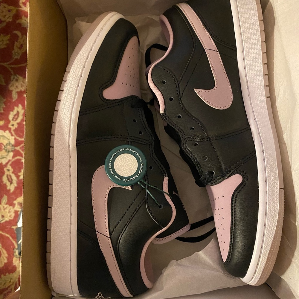 Air Jordan 1 Lows Black Iced Lilac Deadstock Sz 11